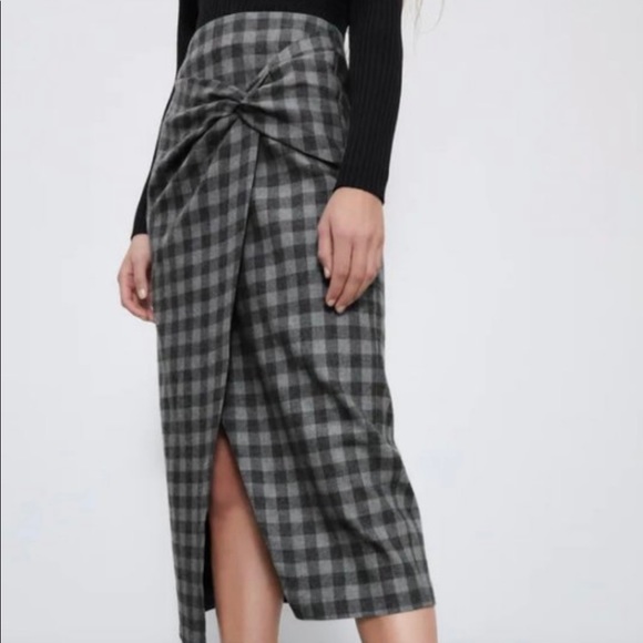 Zara PLAID SKIRT WITH KNOT - Picture 3 of 6